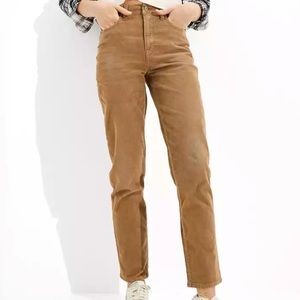 Mom Straight Leg Jeans NWT